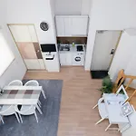 Modern House 2