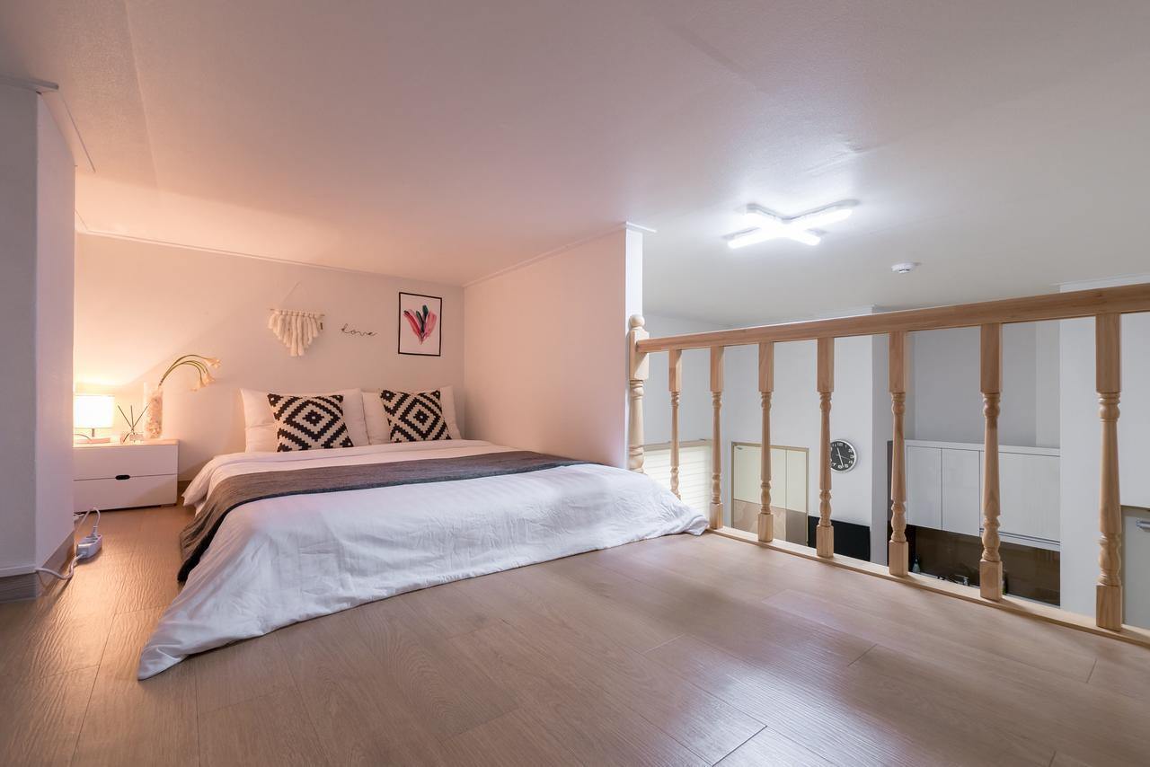 Modern House 2 Apartment Seoul